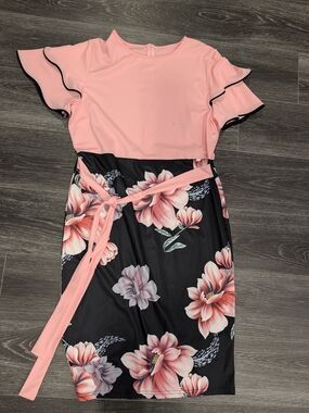 Women's Pink Floral Belted Dress